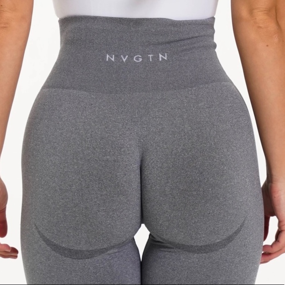 NEW! NVGTN Gray Contour Seamless Legging
